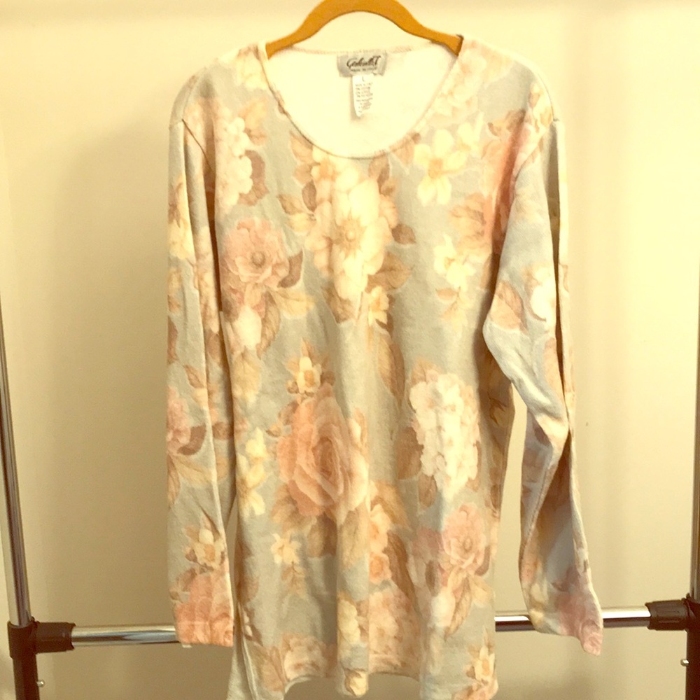 Floral Design Sweater Shirt- Gabriella T